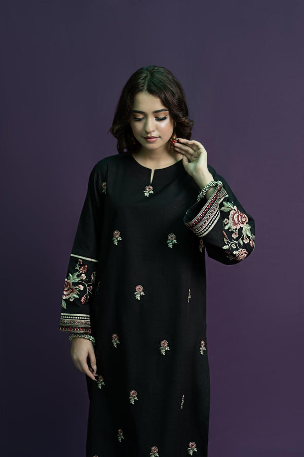 URGE Summer 2PC Lawn Suit Design 4