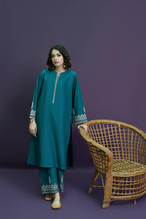 URGE Summer 2PC Lawn Suit Design 1