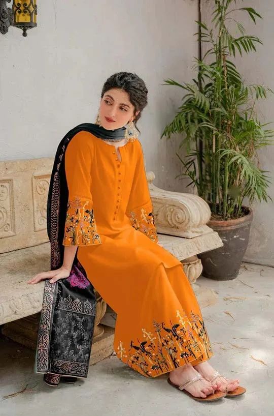 URGE Black Lawn 3PC Embroidered - Design 8 | Summer's Muharram Collection